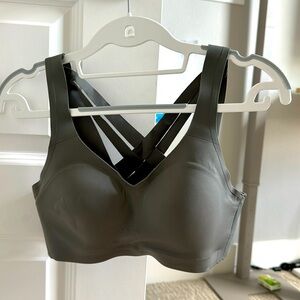Lululemon sports bra for running